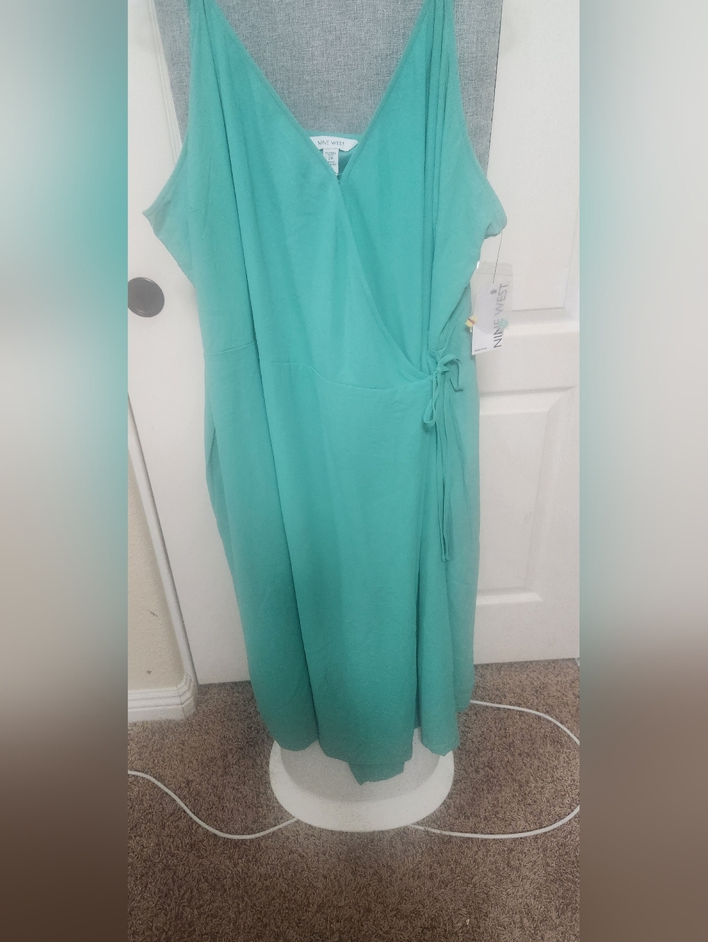 NWT Sea Green Nine West Wrap Dress With Spaghetti Straps Size 2x - Picture 2 of 6